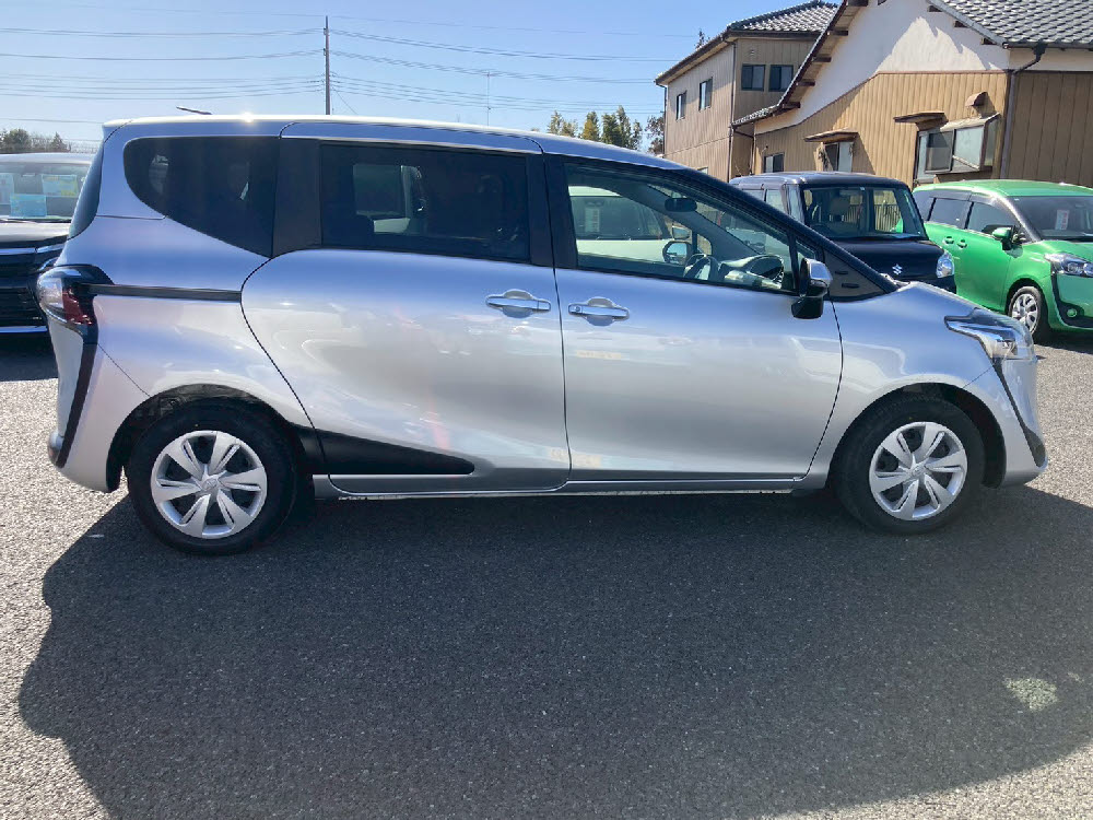 トヨタ シエンタ ファンベースX3枚目
