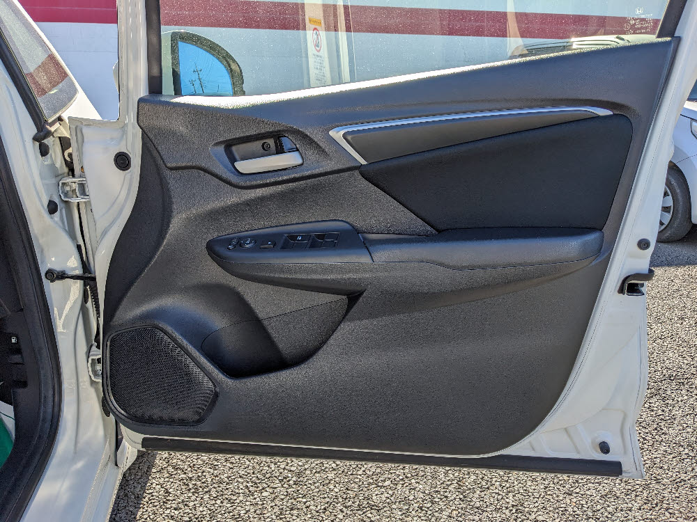 ホンダ　フィット　13G・Fパッケージ16枚目