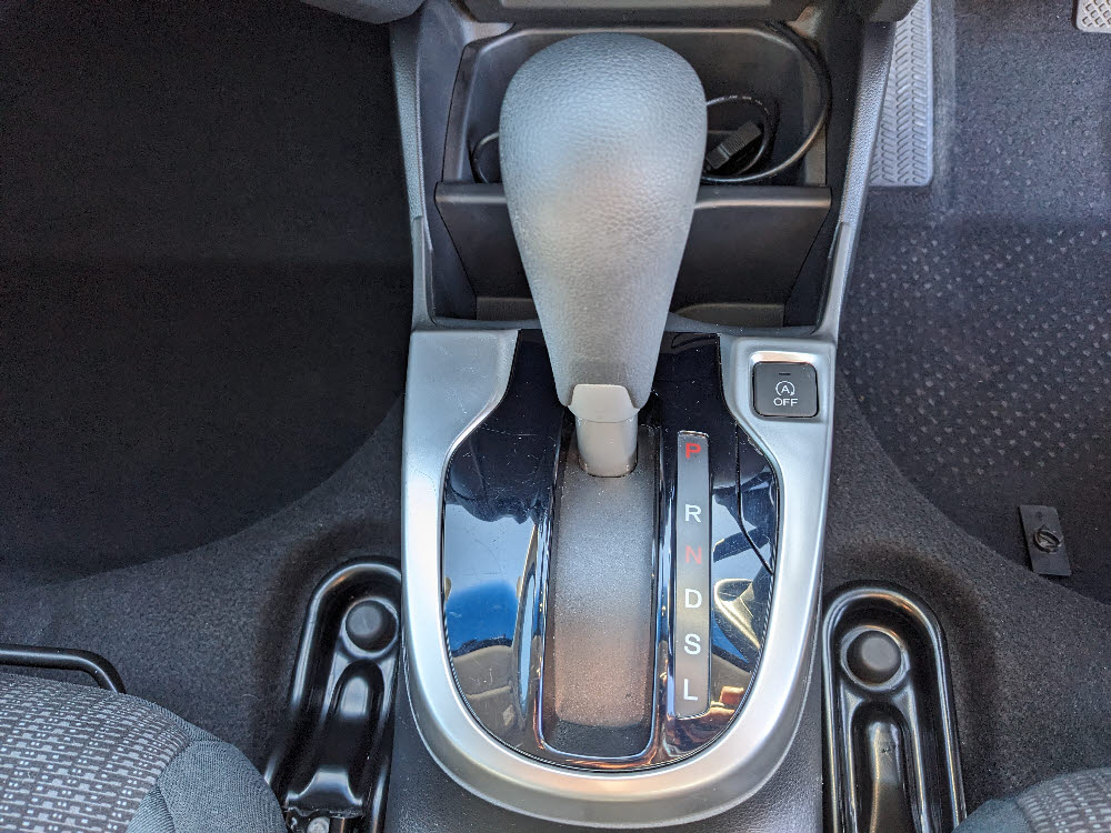 ホンダ　フィット　13G・Fパッケージ19枚目