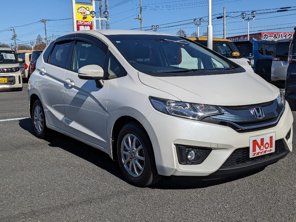 ホンダ　フィット　13G・Fパッケージ2枚目