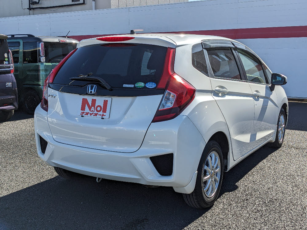 ホンダ　フィット　13G・Fパッケージ6枚目