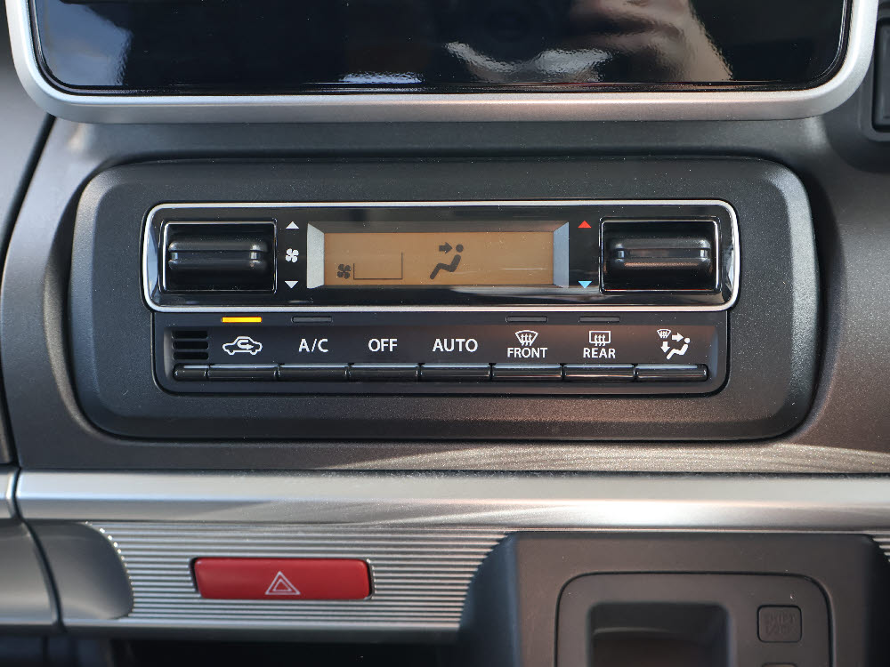 マツダ　フレアワゴンタフスタイル　ハイブリッドXS10枚目