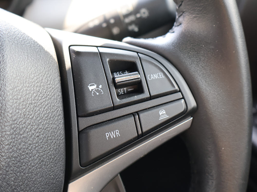 マツダ　フレアワゴンタフスタイル　ハイブリッドXS12枚目