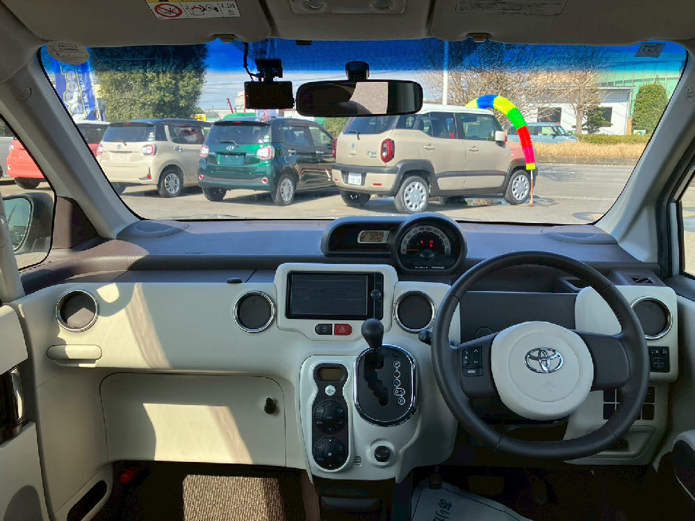 トヨタ　スペイド　G10枚目