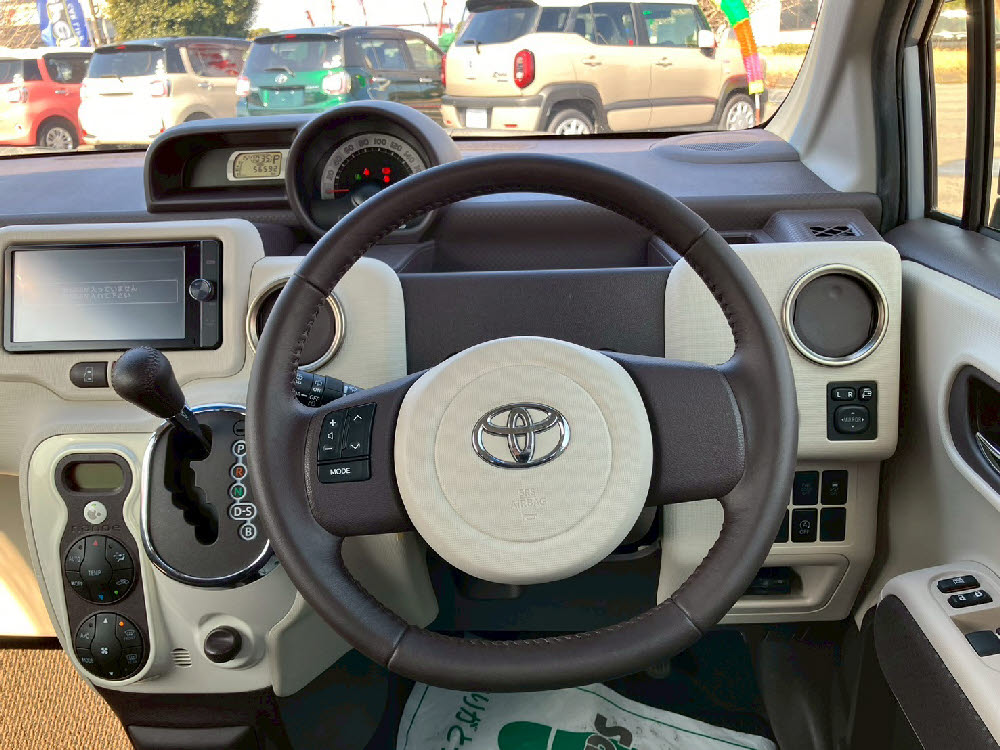 トヨタ　スペイド　G11枚目