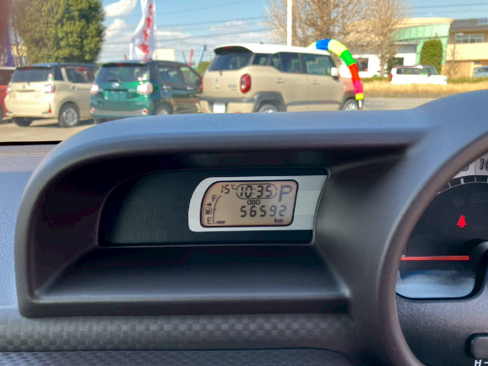 トヨタ　スペイド　G12枚目