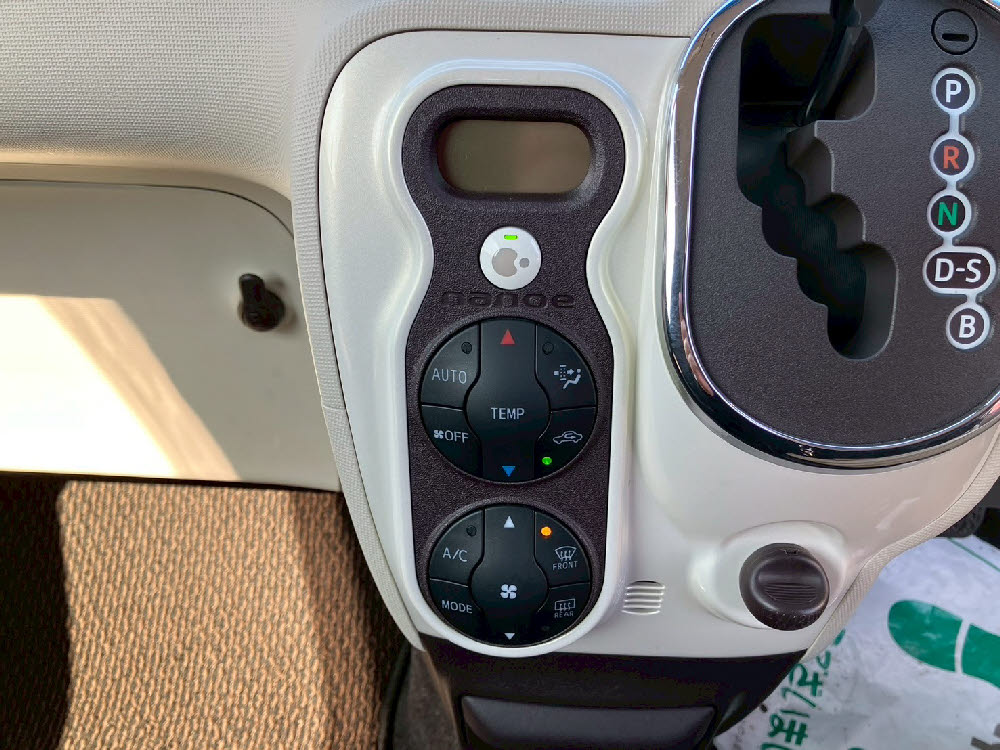 トヨタ　スペイド　G14枚目