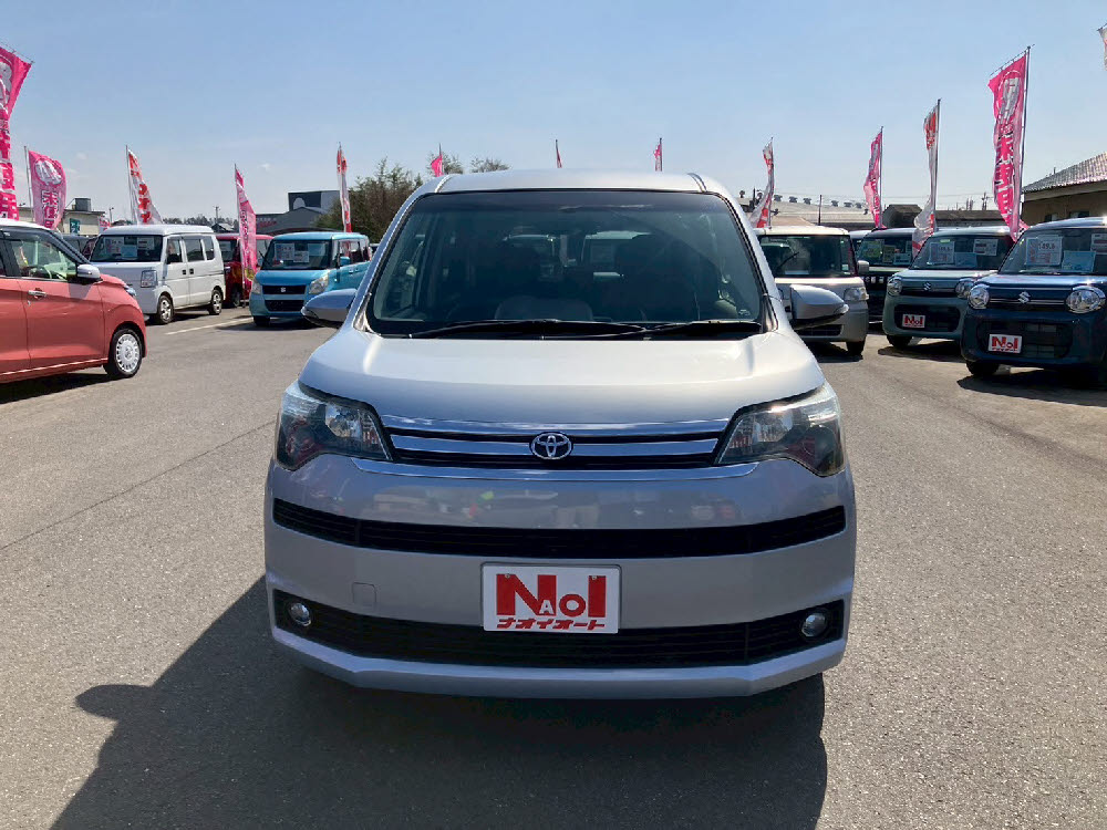 トヨタ　スペイド　G1枚目