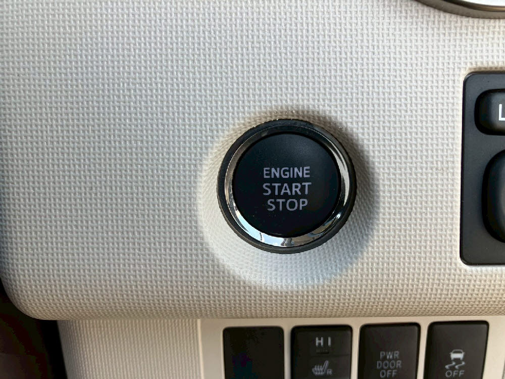 トヨタ　スペイド　G17枚目