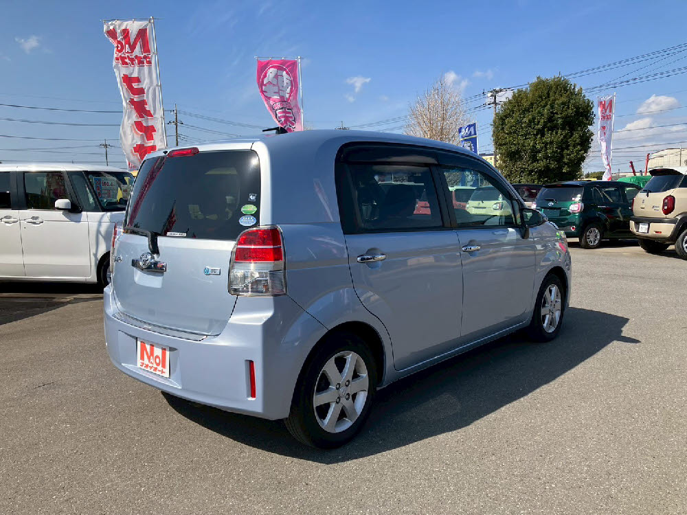 トヨタ　スペイド　G4枚目
