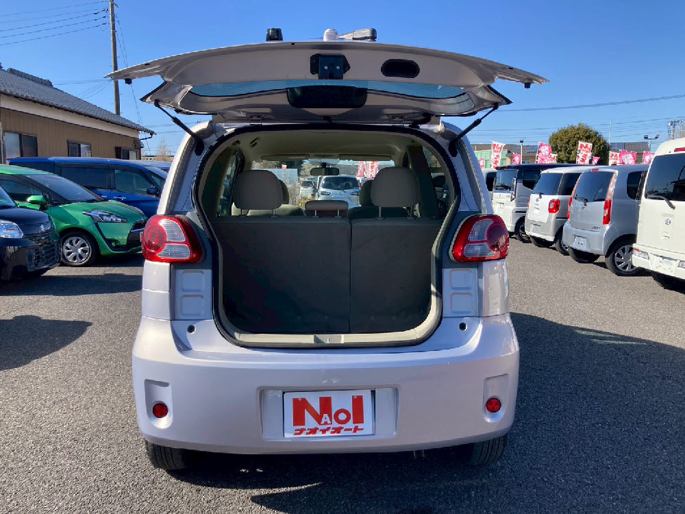 トヨタ　ポルテ　130i Cパッケージ HIDセレクション8枚目