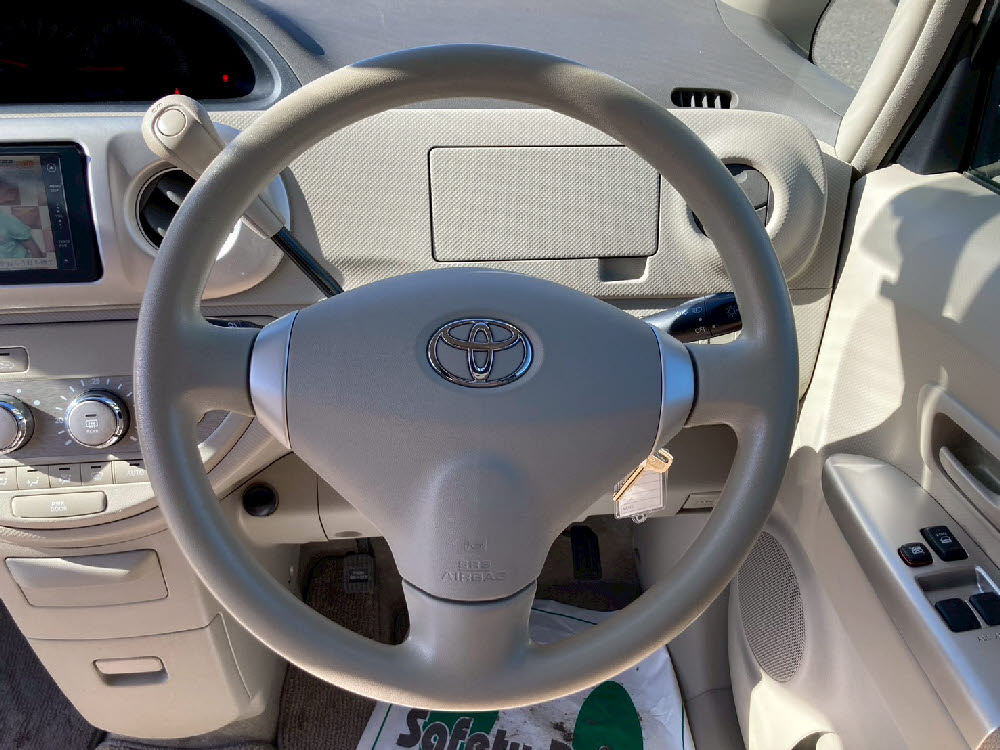 トヨタ　ポルテ　130i Cパッケージ HIDセレクション11枚目