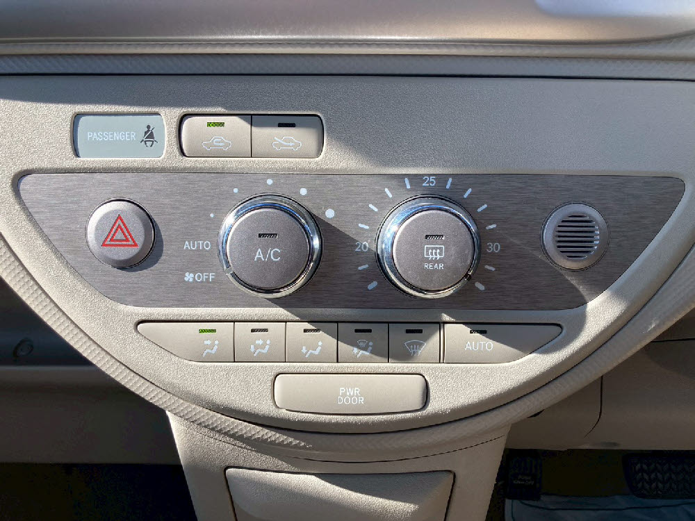 トヨタ　ポルテ　130i Cパッケージ HIDセレクション15枚目