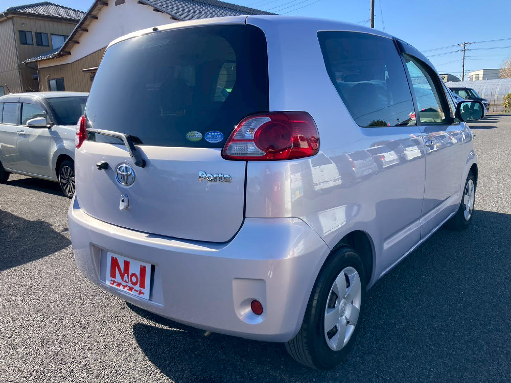 トヨタ　ポルテ　130i Cパッケージ HIDセレクション4枚目