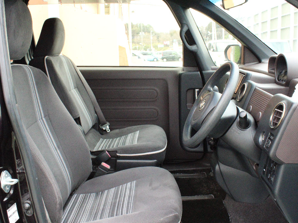 トヨタ　スペイド　Fクイーン15枚目