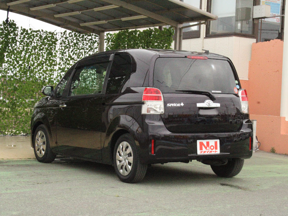 トヨタ　スペイド　Fクイーン6枚目
