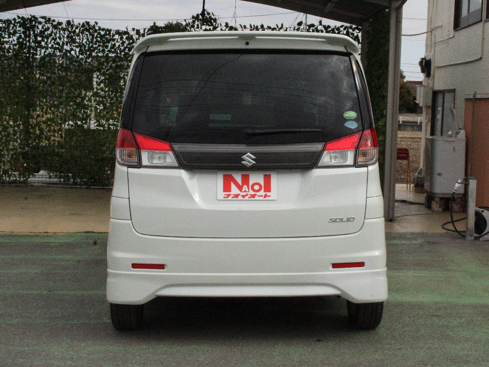 スズキ　ソリオ　ブラック&ホワイト5枚目