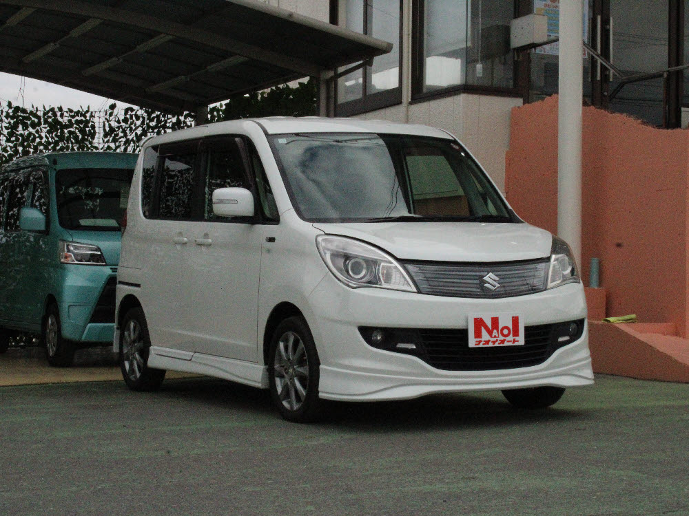 スズキ　ソリオ　ブラック&ホワイト7枚目