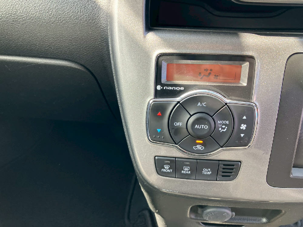 ミツビシ　デリカD：2 HV MX16枚目