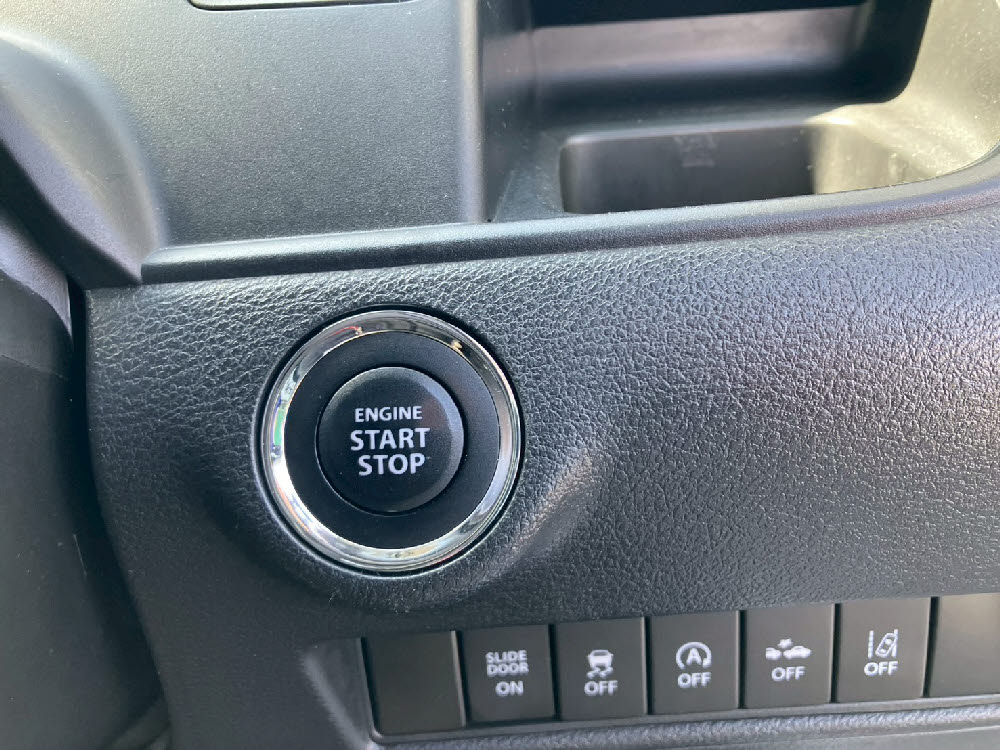 ミツビシ　デリカD：2 HV MX19枚目