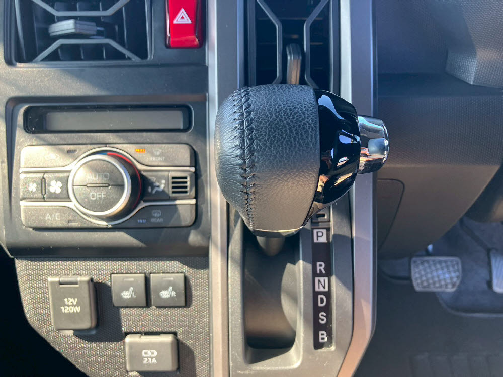 ダイハツ　タフト　Gターボダーククロムベンチャー17枚目