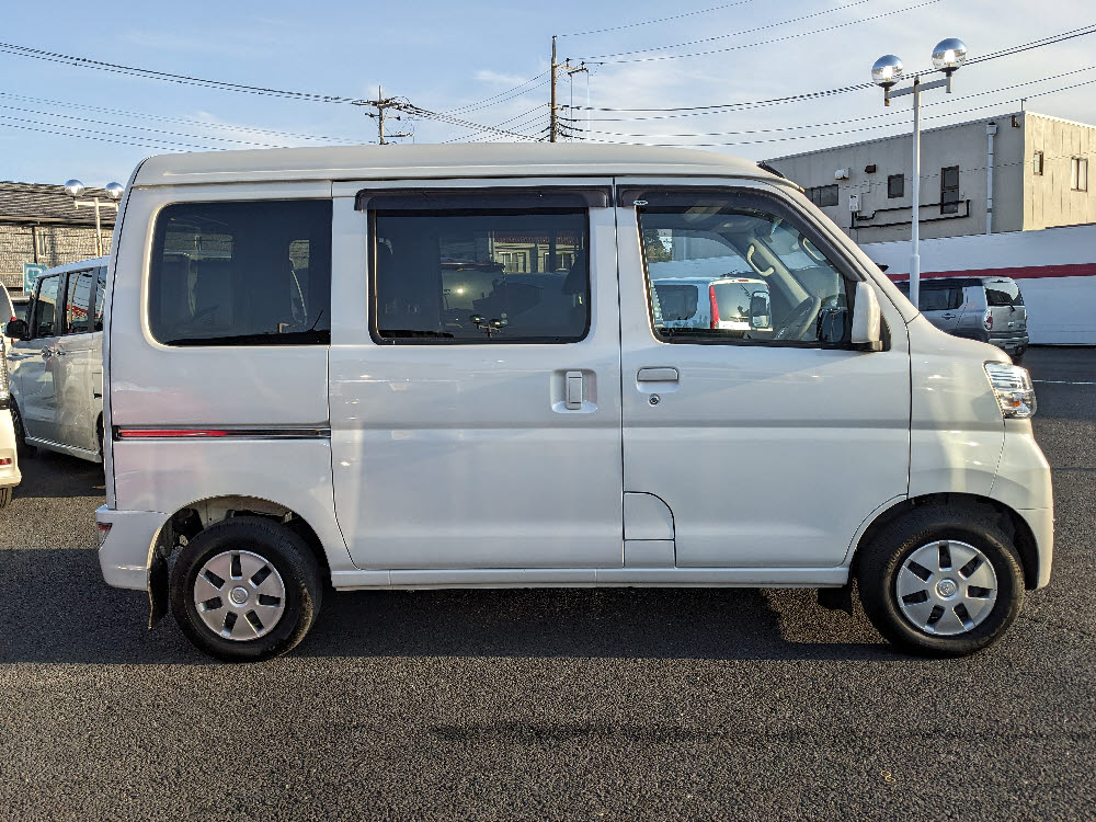 ダイハツ　ハイゼットカーゴ　クルーズターボ3枚目