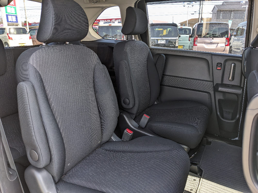 ホンダ　フリード　HYBRIDジャストセレクション13枚目