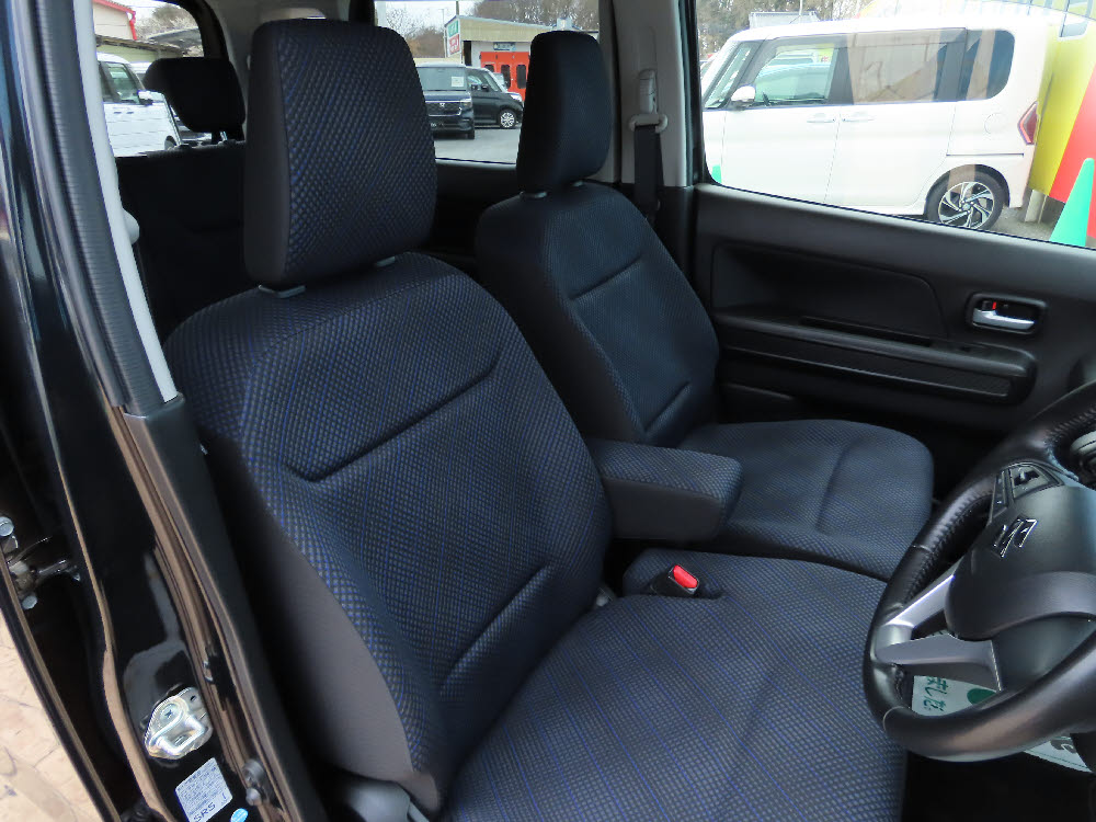 スズキ　ワゴンＲ　ハイブリッドFZ9枚目