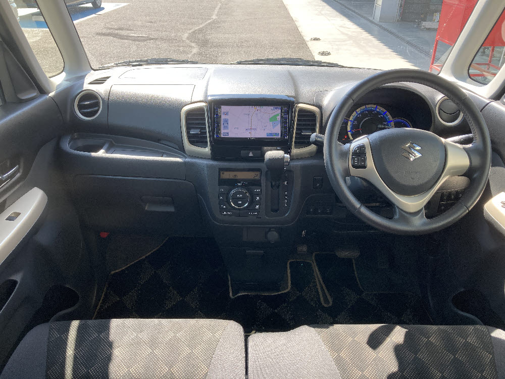 スズキ　スペーシアカスタム　Jスタイル11枚目