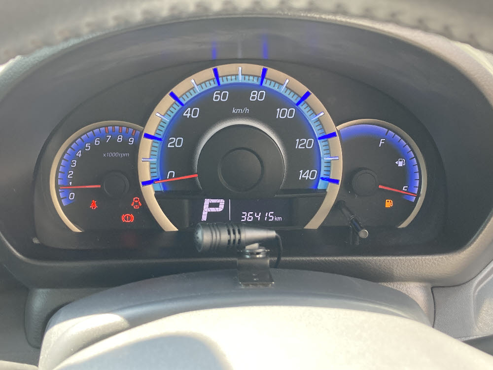 スズキ　スペーシアカスタム　Jスタイル13枚目