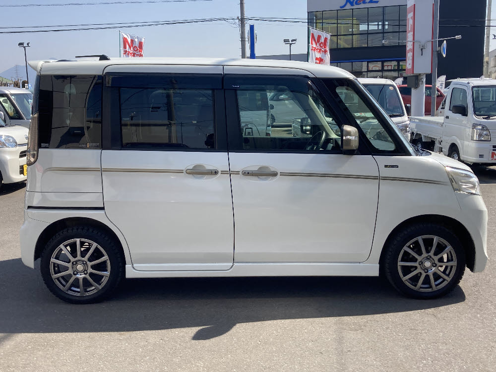 スズキ　スペーシアカスタム　Jスタイル7枚目