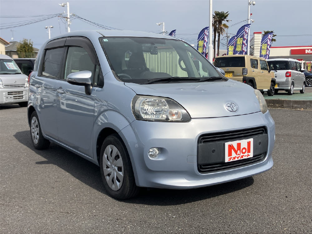 トヨタ　ポルテ　F2枚目