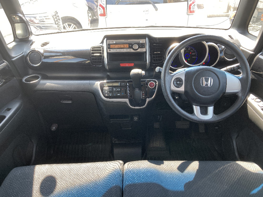 ホンダ　N BOX+カスタム G・Lパッケージ9枚目