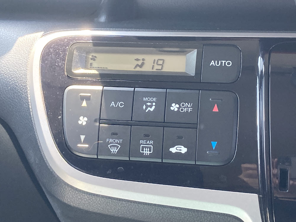 ホンダ　N BOX+カスタム G・Lパッケージ12枚目