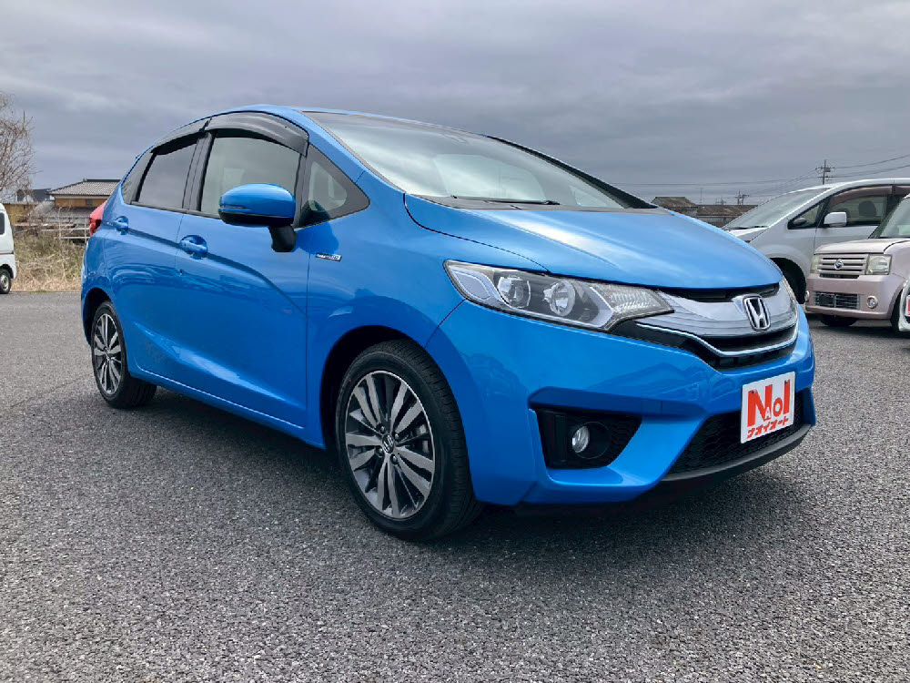 ホンダ　フィット HV　Lパッケージ2枚目