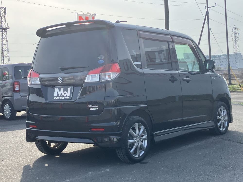 スズキ　ソリオ　ブラック＆ホワイト4枚目