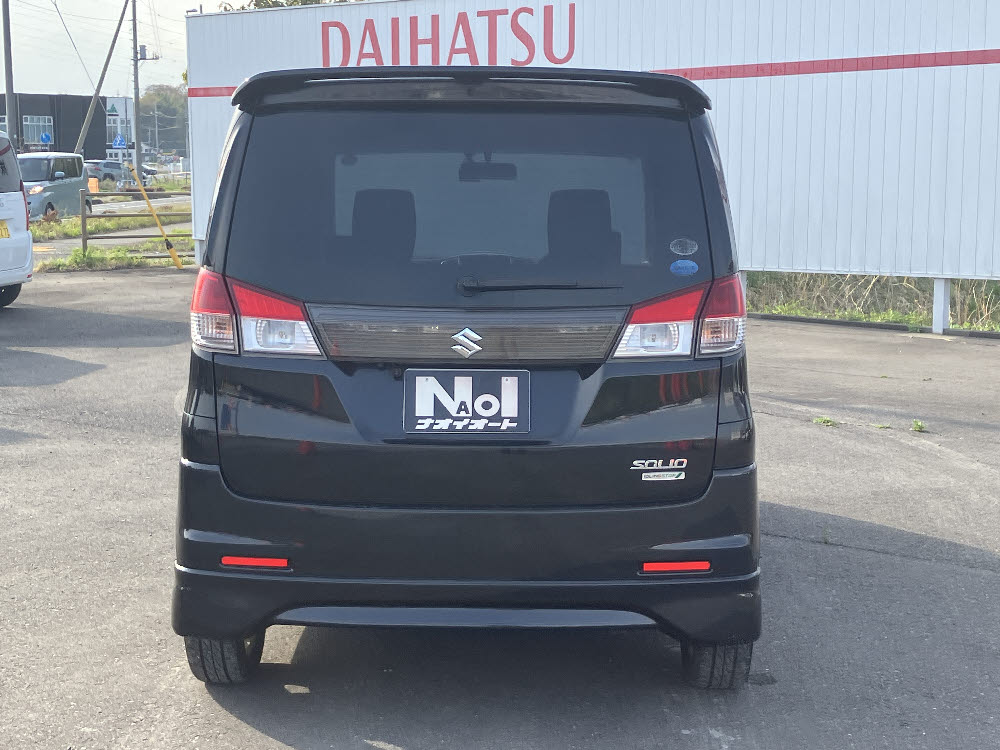 スズキ　ソリオ　ブラック＆ホワイト5枚目