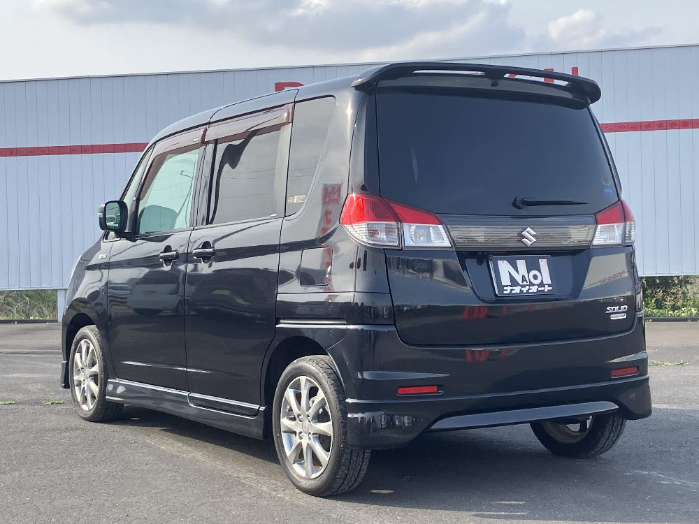 スズキ　ソリオ　ブラック＆ホワイト6枚目