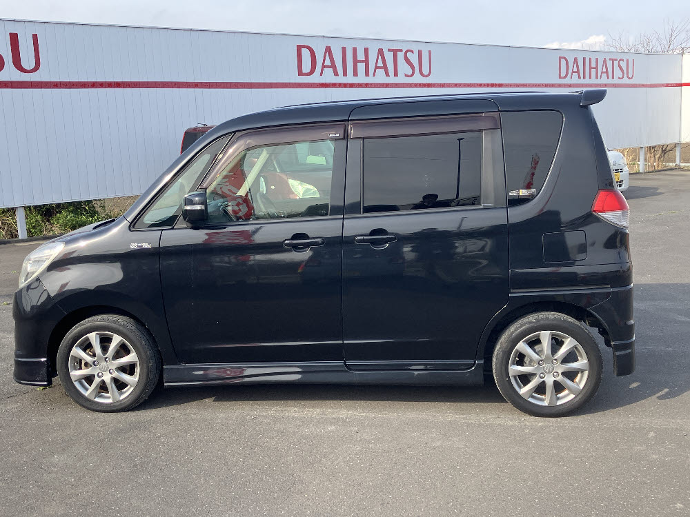 スズキ　ソリオ　ブラック＆ホワイト7枚目