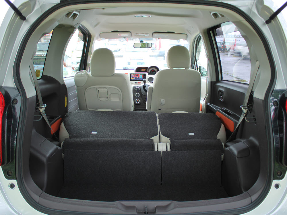 トヨタ　ポルテ　F13枚目