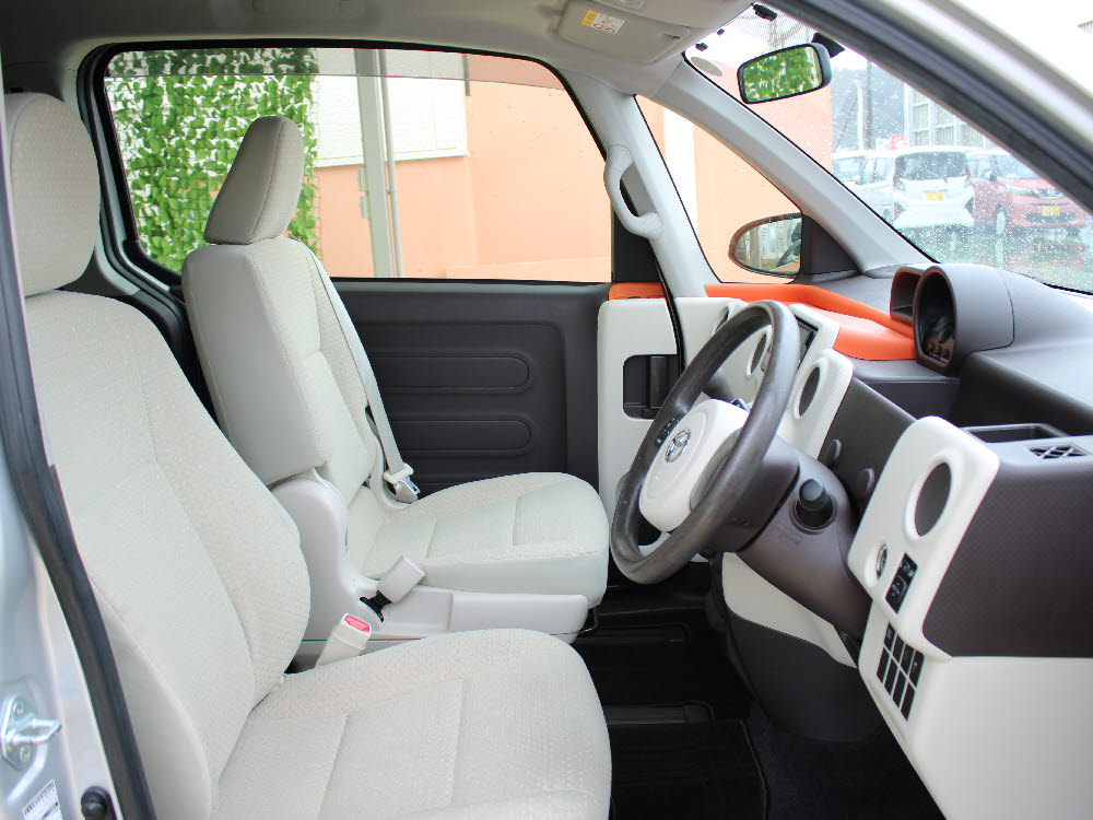 トヨタ　ポルテ　F15枚目