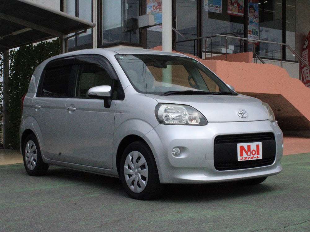 トヨタ　ポルテ　F2枚目