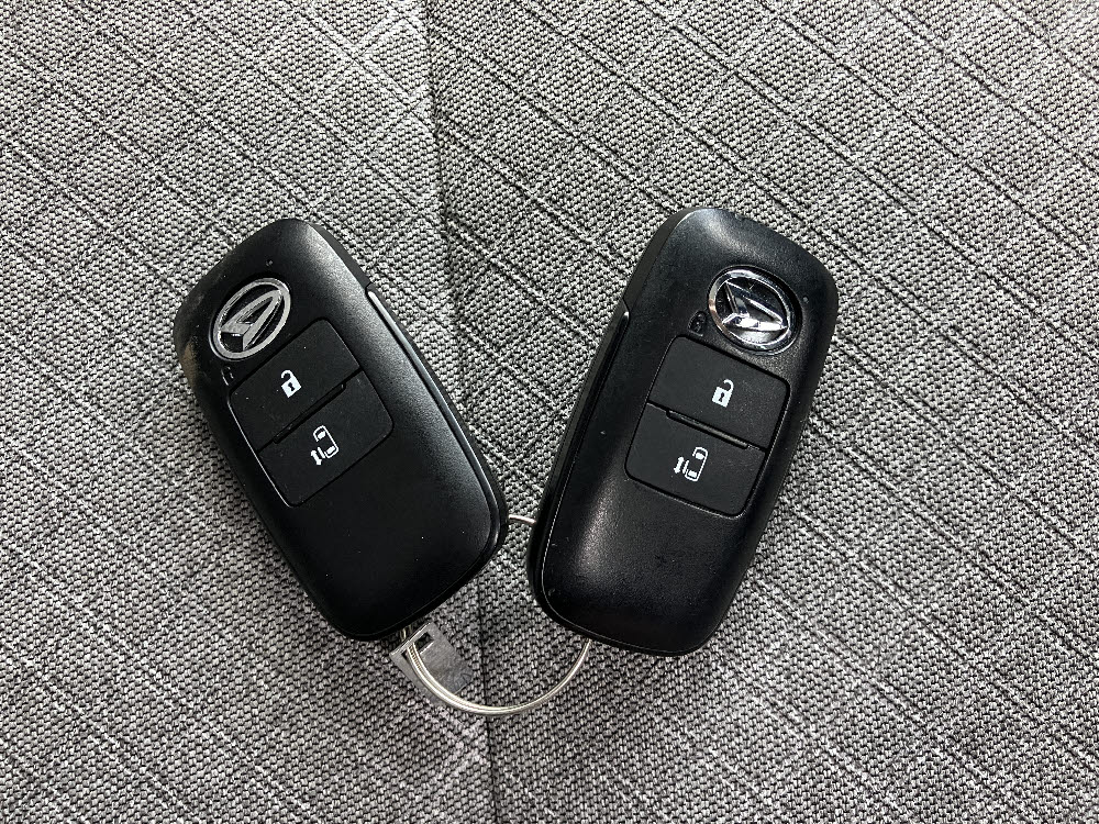 ダイハツ　タント　X12枚目