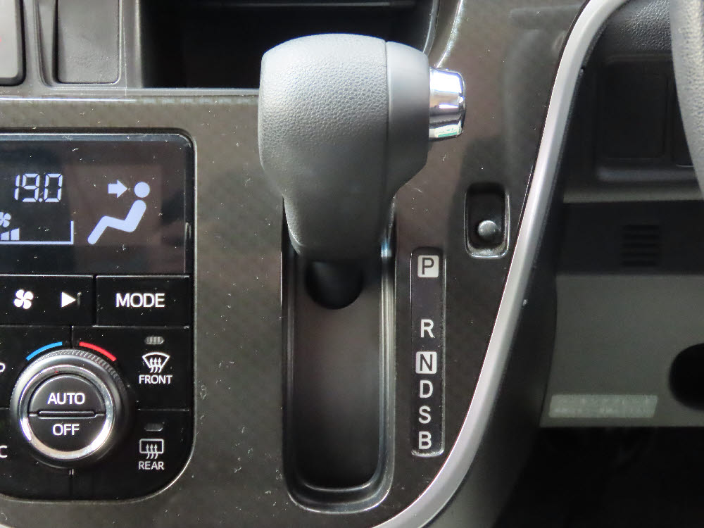 ダイハツ　ムーヴカスタム　XリミテッドSAⅢ13枚目