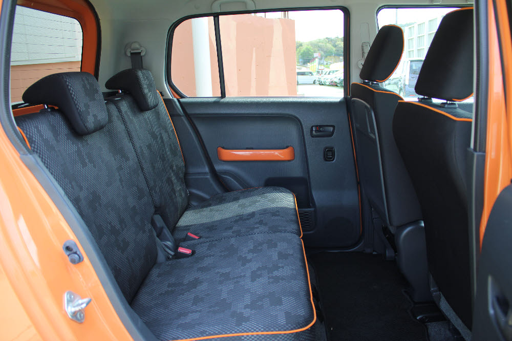 スズキ　ハスラー　G14枚目