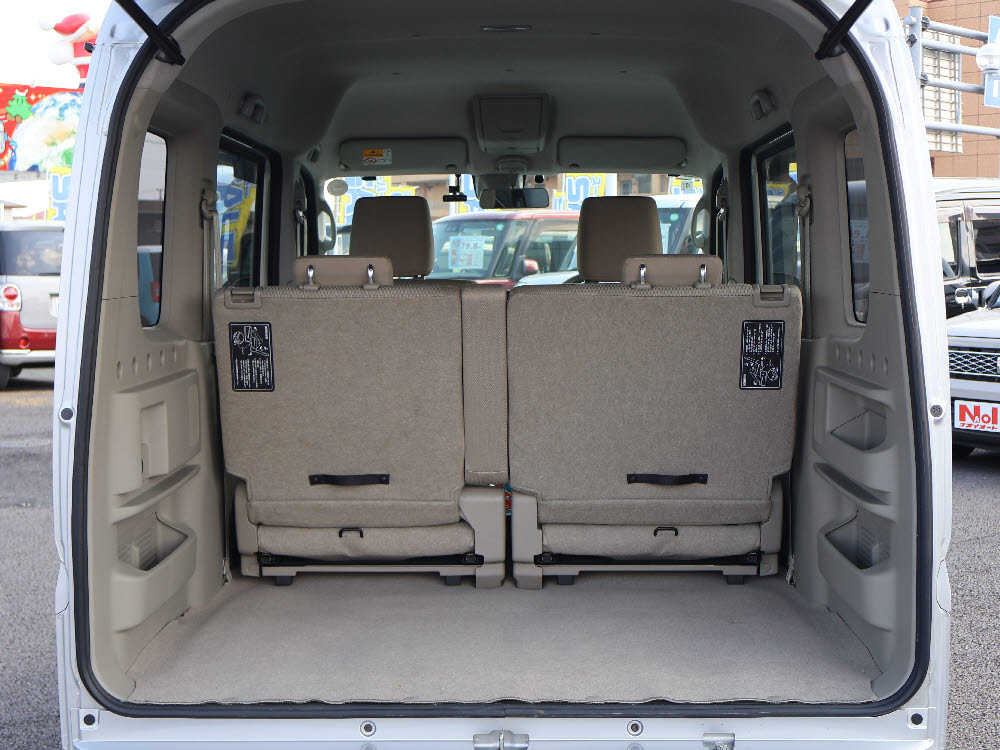ニッサン　ＮＶ１００クリッパーリオ　E5枚目
