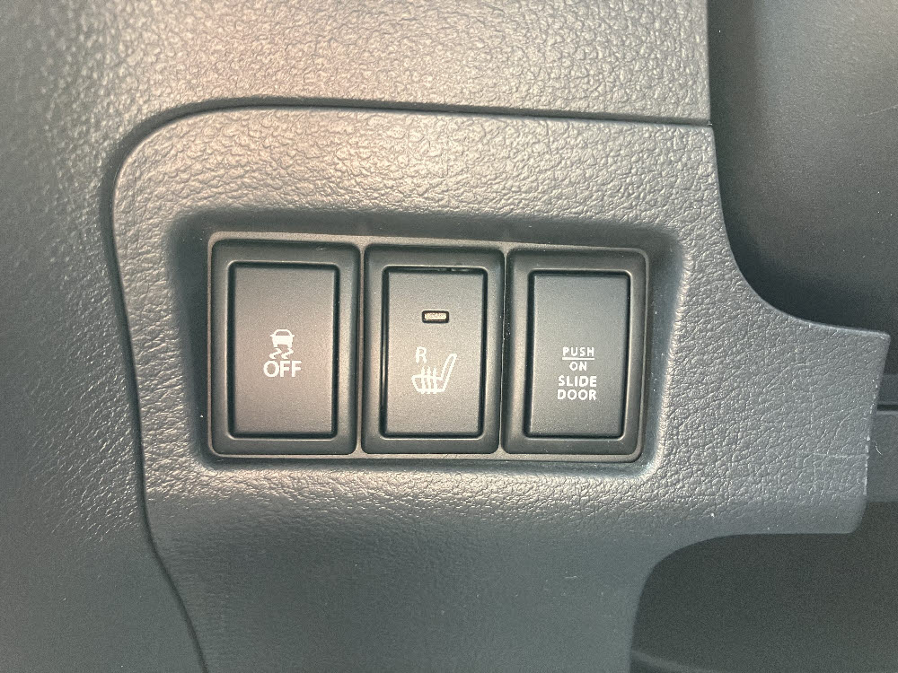 スズキ　スペーシア　X　DCBS　方位モニター19枚目