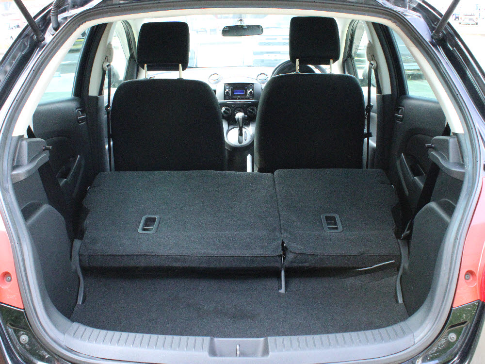 マツダ　デミオ　13CーV　スマートEDⅡ12枚目