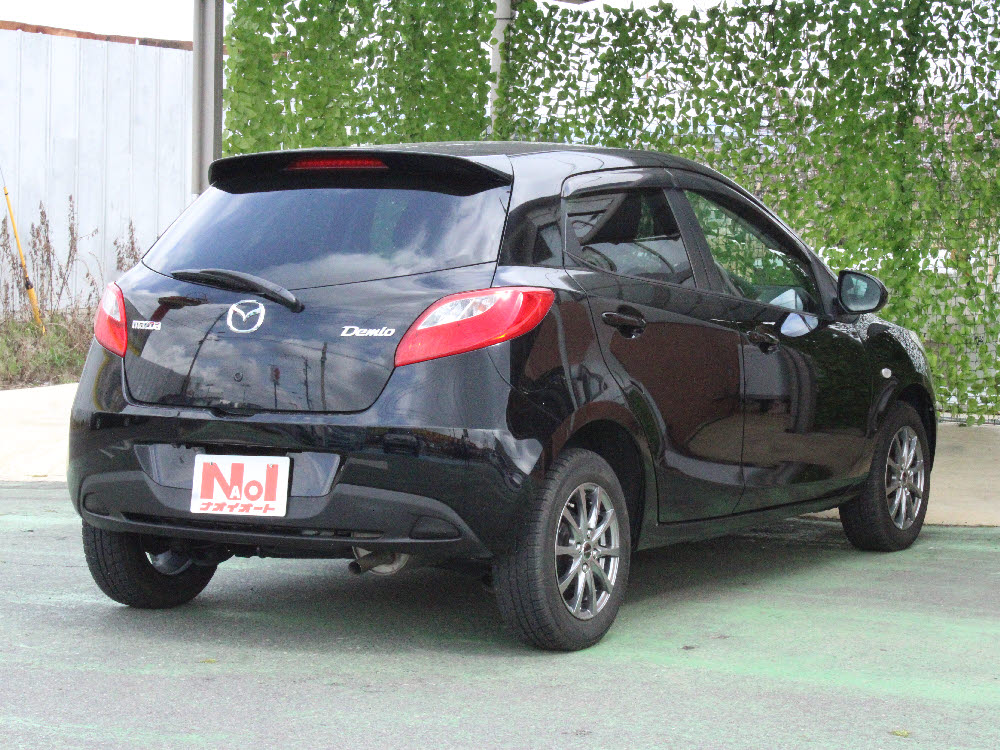 マツダ　デミオ　13CーV　スマートEDⅡ4枚目