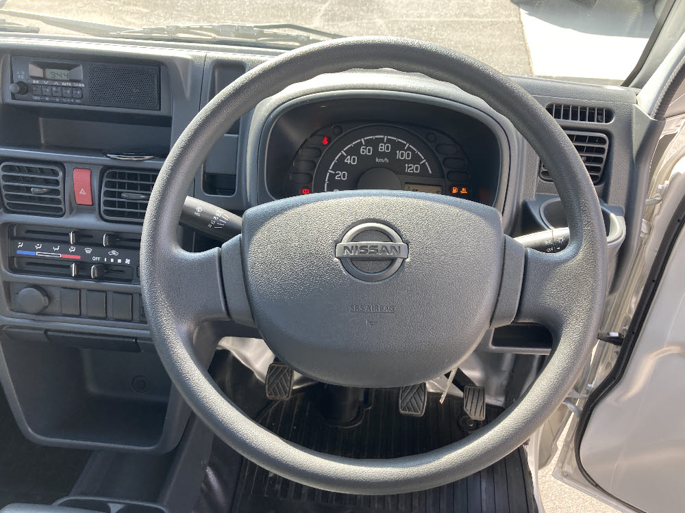 ニッサン NT100クリッパー DX 5MT11枚目
